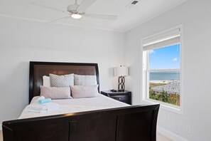 5 عدّة غرف نوم وواي فاي وملاءات أسرّة