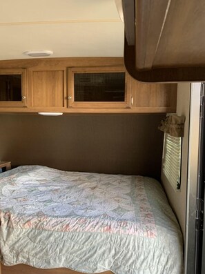 1 bedroom, desk, iron/ironing board, travel cot