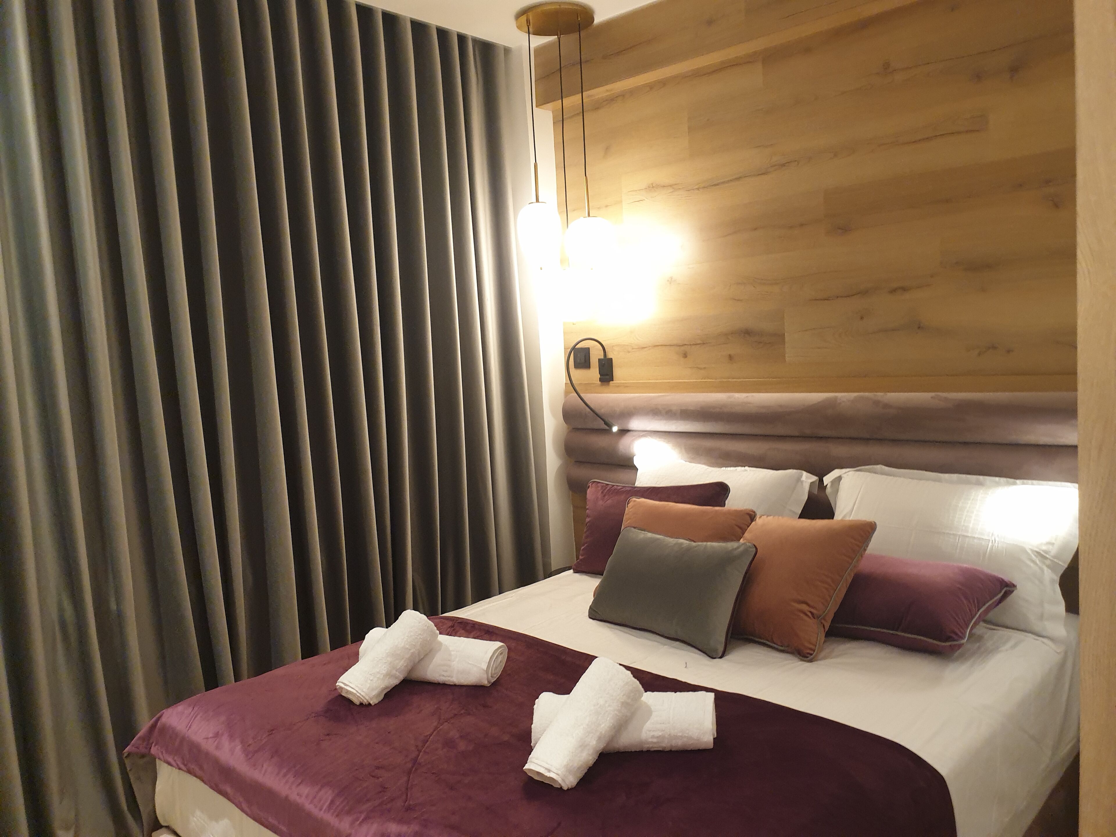 1 bedroom, desk, iron/ironing board, free WiFi