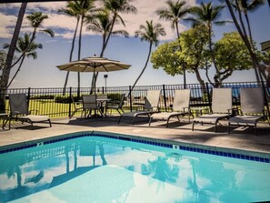 Piscina all'aperto, una piscina riscaldata