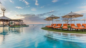 حمّام سباحة خارجي، حمّام سباحة لا متناهي