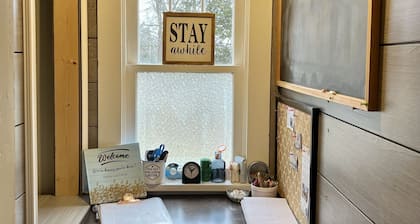 Cozy Haven Little Hidden Gem Sleeps 4