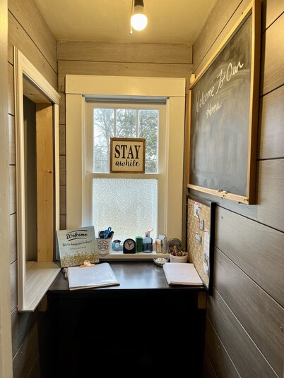 Cozy Haven Little Hidden Gem Sleeps 4