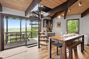 Dining - Relaxation with panoramic views everywhere you look! 1 minute drive to Resort. (Beech Mountain)