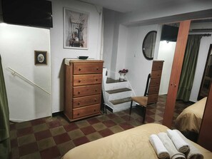 1 Schlafzimmer, Bügeleisen/Bügelbrett, kostenloses WLAN, Bettwäsche