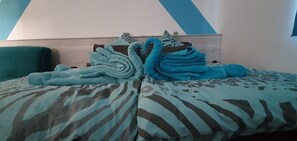 1 bedroom, in-room safe, free WiFi, bed sheets