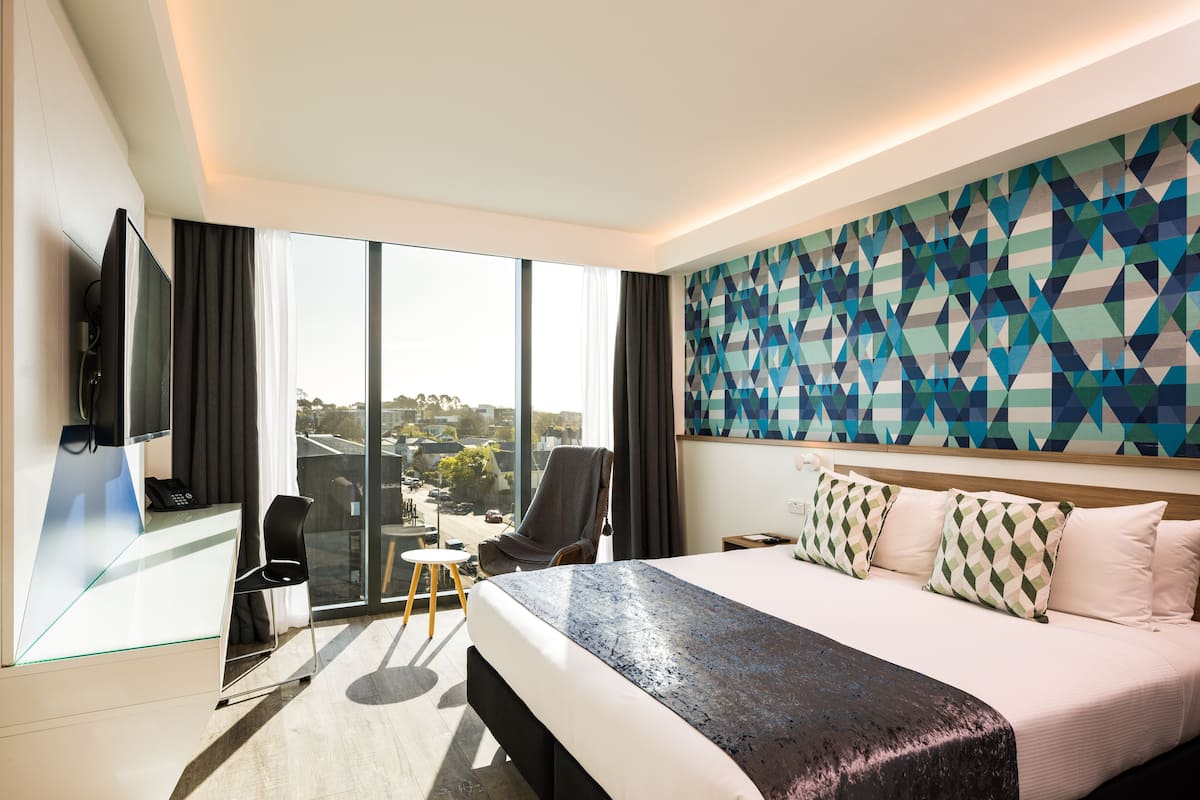 king studio | 1 bedroom, in-room safe, desk, laptop workspace