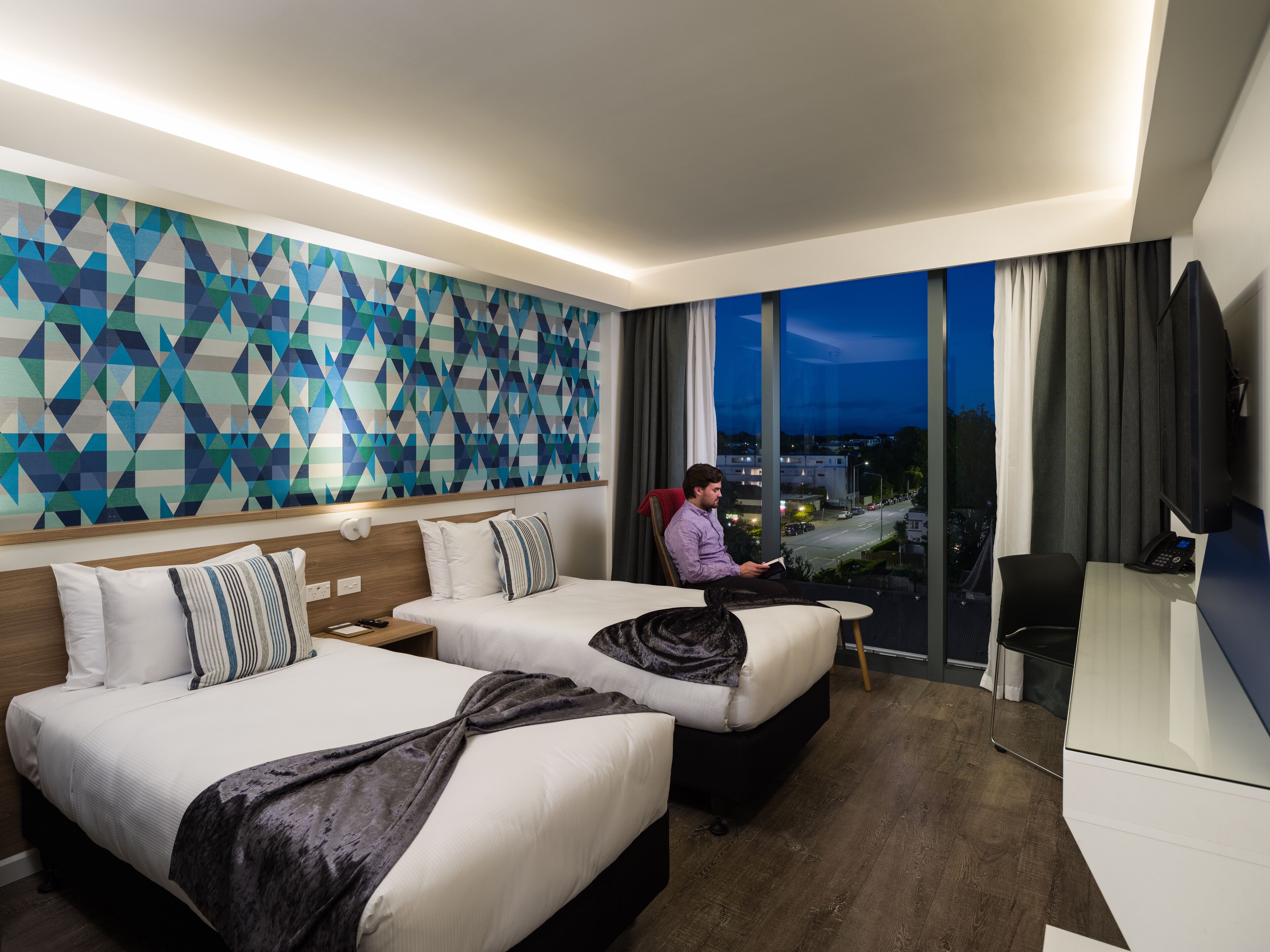 twin studio | 1 bedroom, in-room safe, desk, laptop workspace