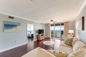 Smart TV, DVD player