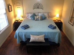 3 habitaciones, escritorio, tabla de planchar con plancha y wifi gratis 