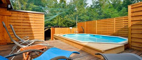 Bain à remous extérieur