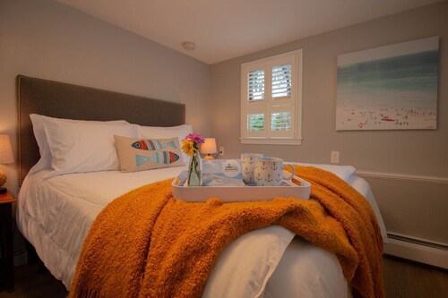 Cozy Patio Suite/Heart of Ogt/Perfect for Couples