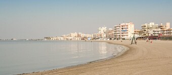 Bonito apartamento en Santa Pola con.