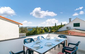 Outdoor dining - Beach front home in Necujam (Necujam)