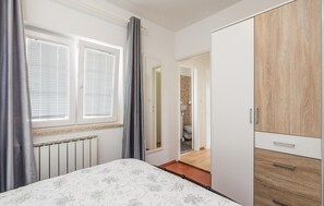 1 bedroom, free WiFi, bed sheets