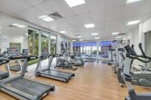 Fitness facility - Chevron Renaissance Ocean Views (Surfers Paradise)