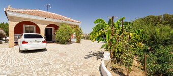 3 bedroom lovely home in Olivares