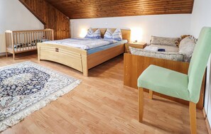 4 Schlafzimmer, Bettwäsche