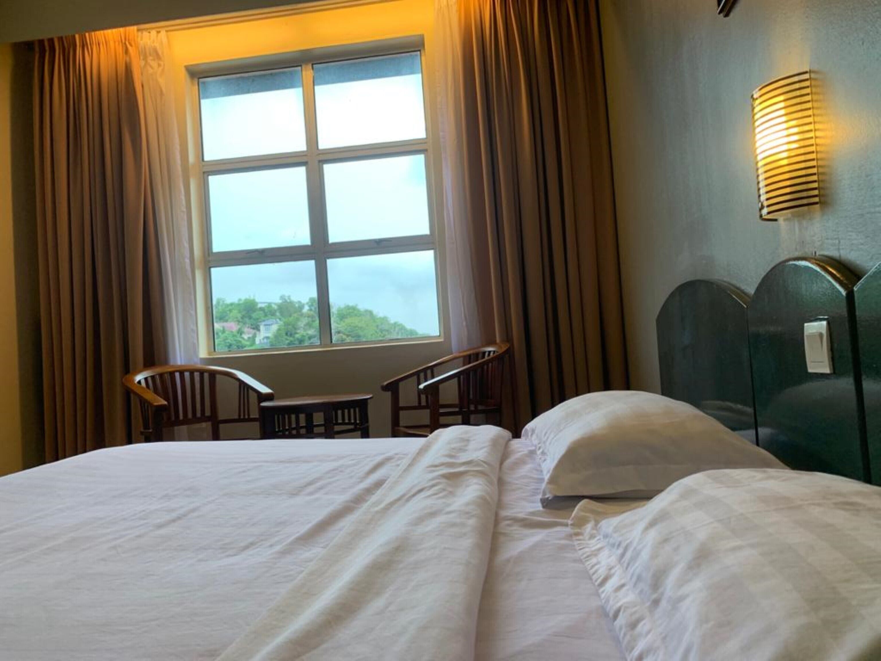 Phòng đôi Tiêu chuẩn | Trang bị nội thất với thiết kế riêng biệt, bàn 