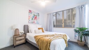 Apartment, 2 Bedrooms | 2 bedrooms, iron/ironing board, bed sheets - Beautiful Fresh Large 2BR 2Bath Apt (Surfers Paradise)
