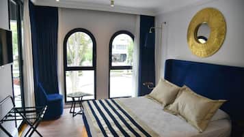 Chambre Double Deluxe, balcon | Minibar, coffres-forts dans les chambres, chambres insonorisées