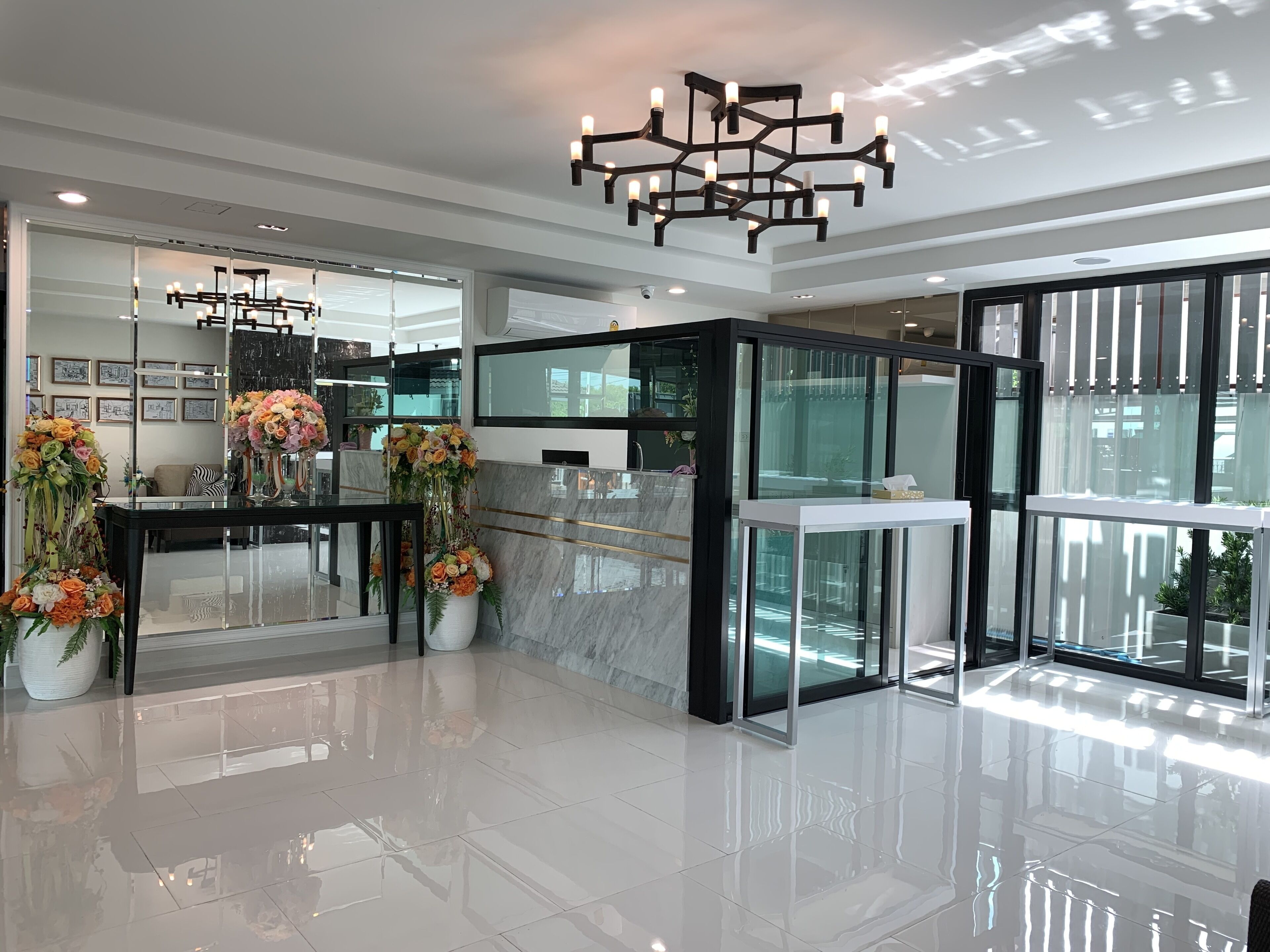 Photo - Icare Residence & Hotel