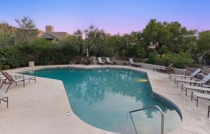 حمّام سباحة خارجي