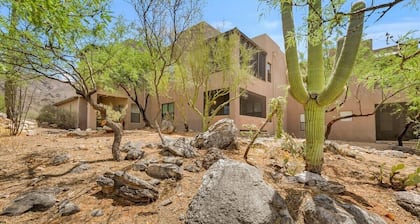 Saguaro Escape | Pool/Tennis/Hiking/Patio