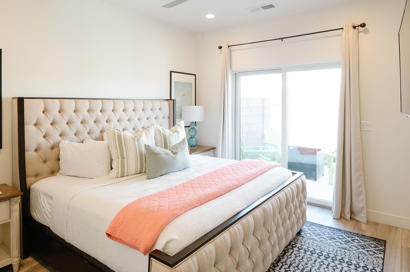 4 bedrooms, iron/ironing board, travel cot, Internet