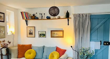 Devonshire cottage nestled in a pretty fishing village