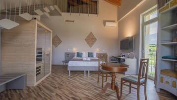Junior Suite, Sauna (Piedmont Sauna & Pool Suite) | Egyptian cotton sheets, premium bedding, down duvets, minibar