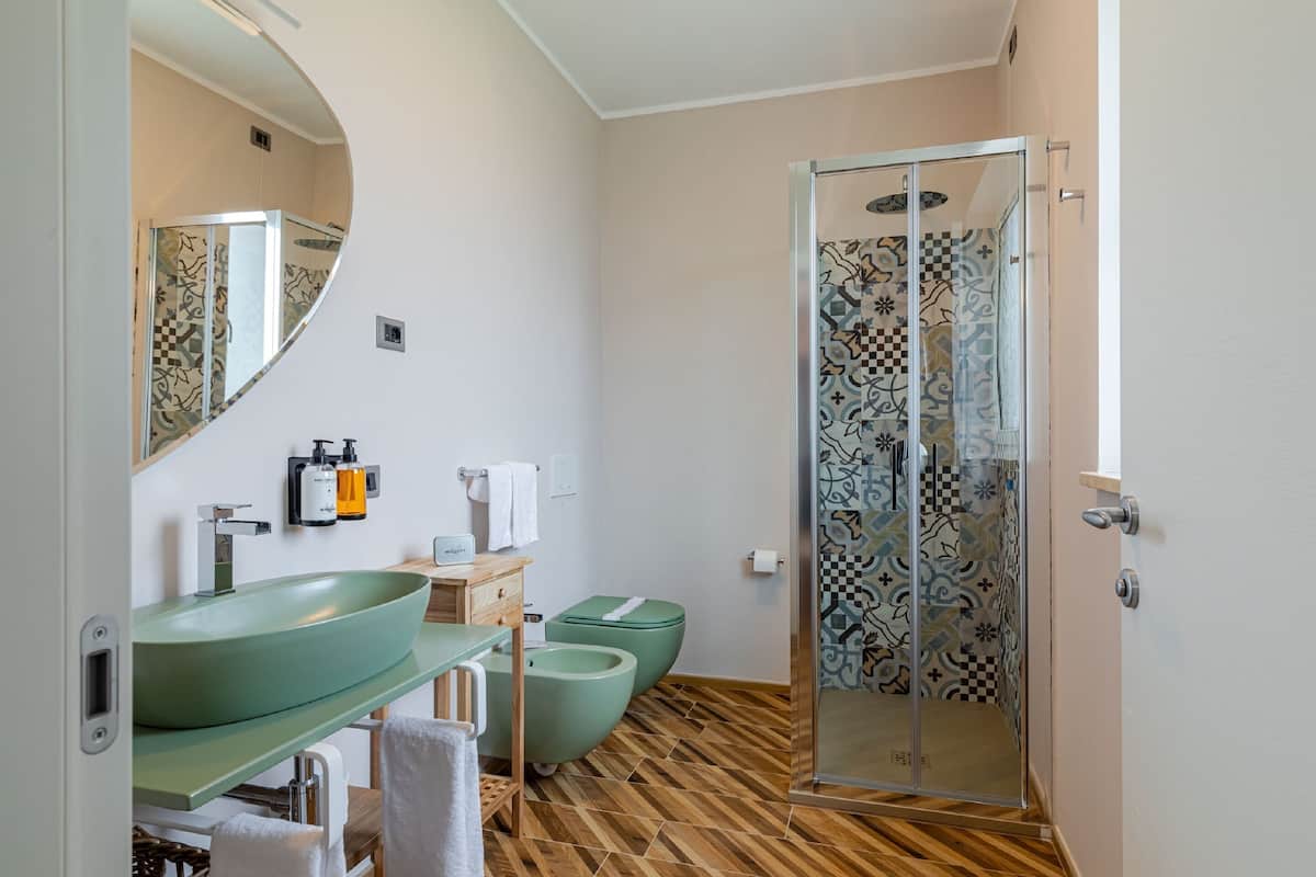 free toiletries, hair dryer, bidet, towels