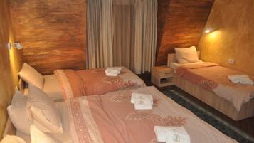 Deluxe Room | Egyptian cotton sheets, premium bedding, Tempur-Pedic beds, minibar