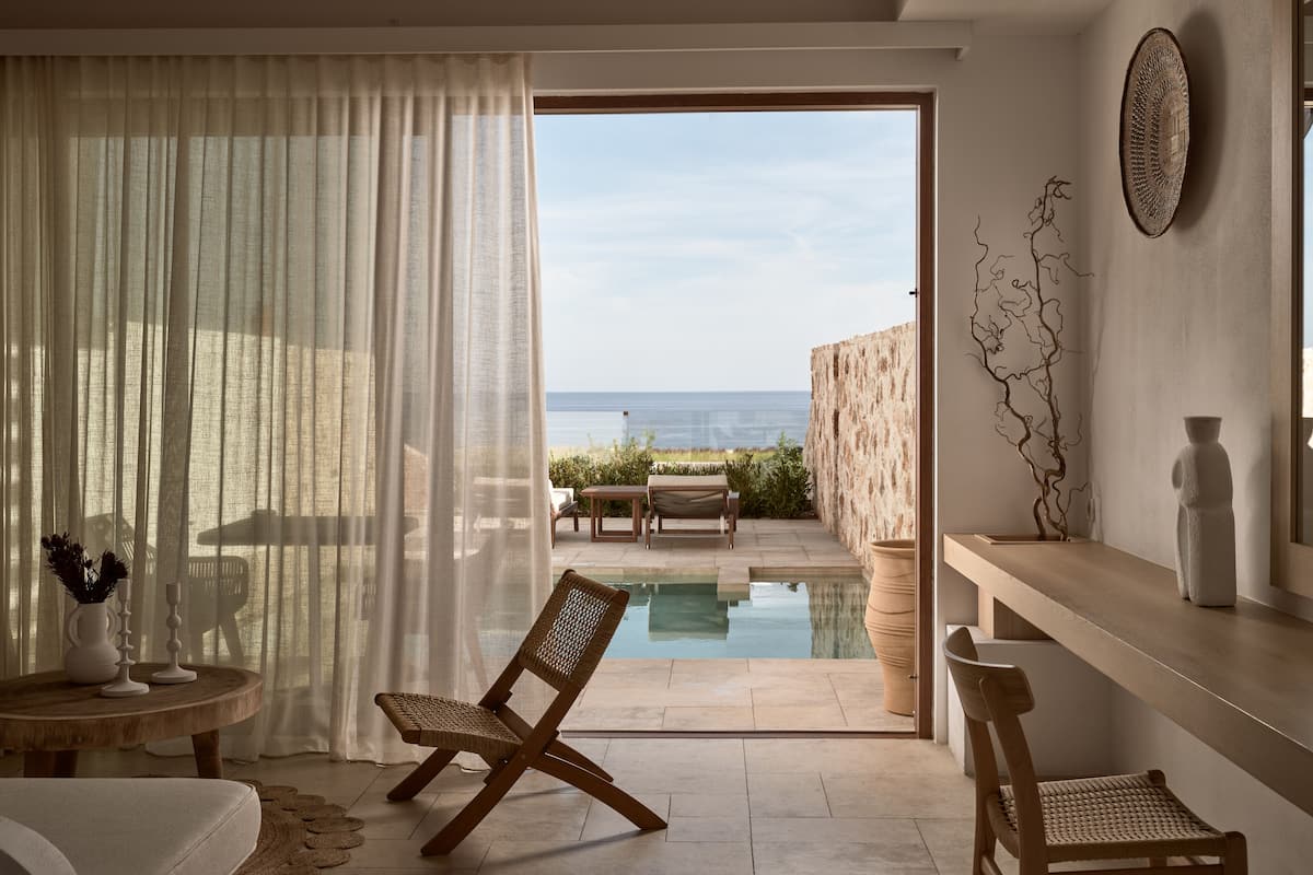 Minibar, in-room safe, desk, blackout drapes