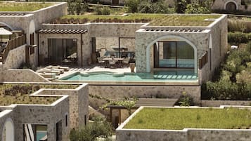 Comfort Three Bedroom Sea View Villa Private Pool | Minibar, coffres-forts dans les chambres, bureau, rideaux occultants