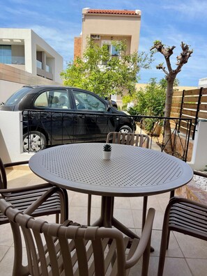 Comfort House, 2 Bedrooms | Balcony