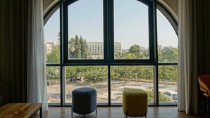 Suite, vue sur la ville | Vue de la chambre