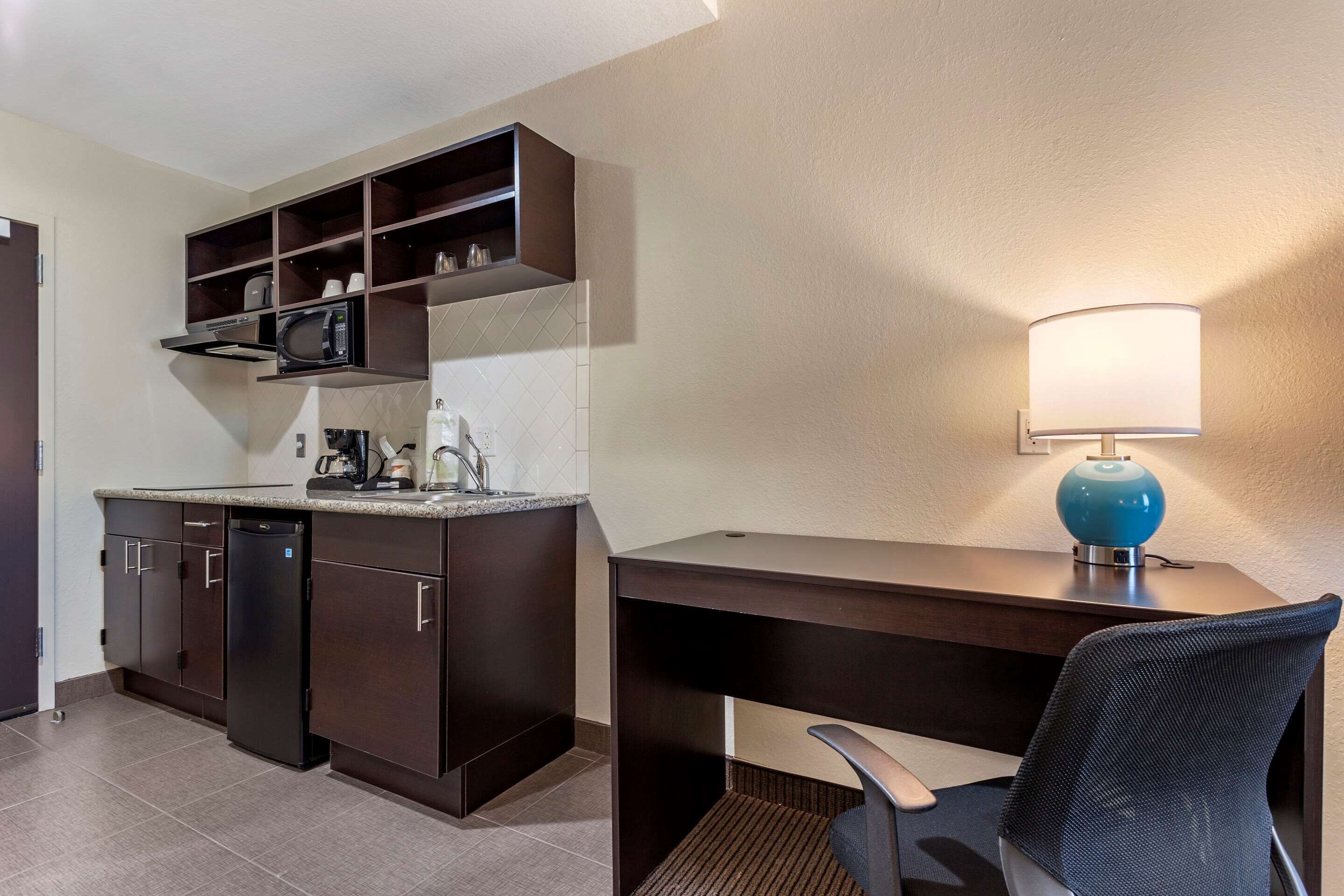 suite, 1 king bed with sofa bed, non smoking (efficiency) | in-room safe, desk, wifi, bed sheets