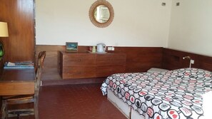1 bedroom, free WiFi, bed sheets - Le Jardin de Neptune (le rayol canadel)