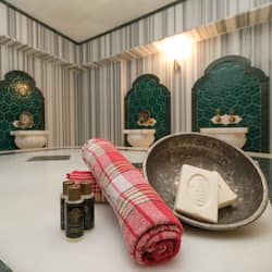 Couples treatment room(s), Turkish bath/hammam, body treatments