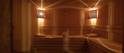 Couples treatment rooms, Turkish bath, body treatments, hydrotherapy