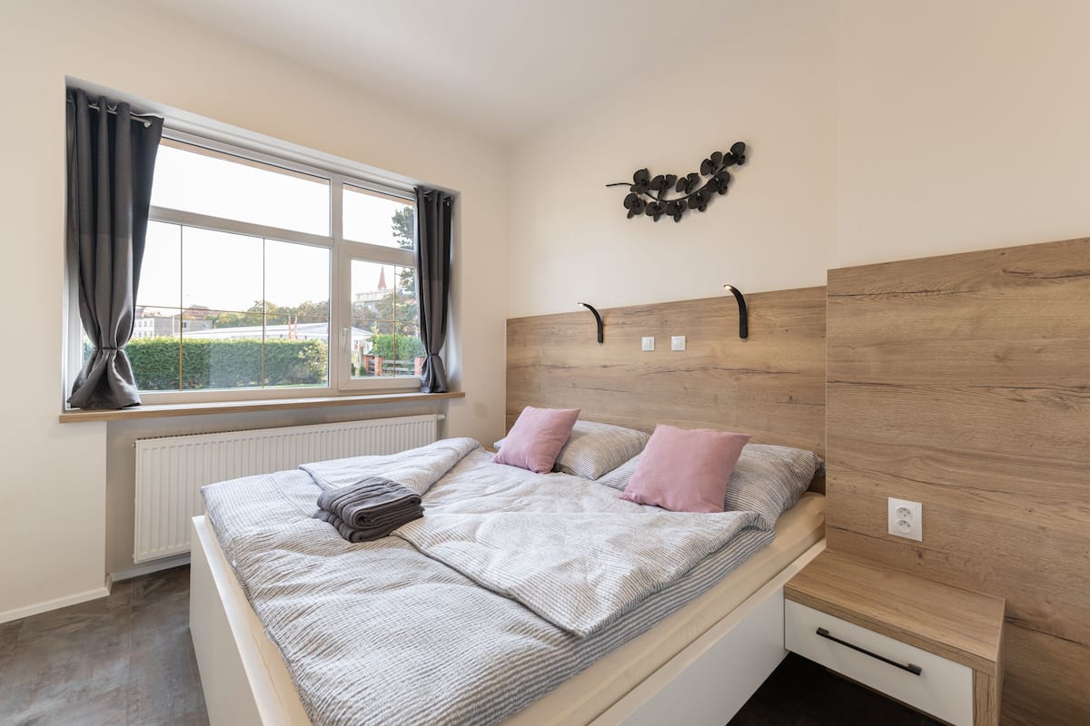 Deluxe appartement, 1 slaapkamer, keuken (2) | 1 slaapkamer, hypoallergeen beddengoed, bedden met traagschuimmatras