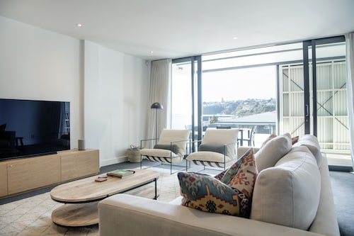 Loft at Shed 5 - Ahuriri Holiday Apartment