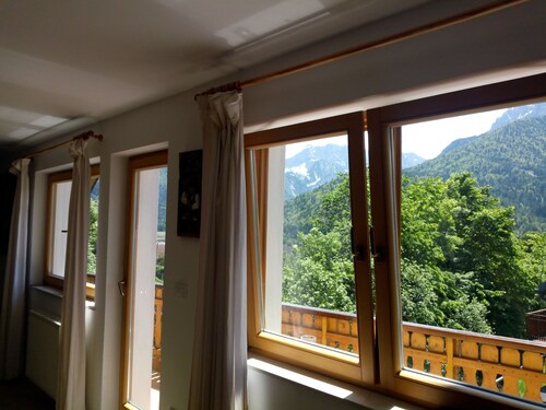 Immaculate 2-bed Apartment in Rateče Planica