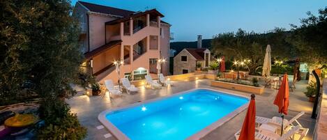 Studio (Studio with Balcony Sea View) | Pool | Seasonal outdoor pool, pool umbrellas, sun loungers