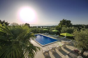 Piscina all'aperto