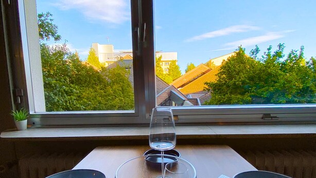 Studio | In-room dining