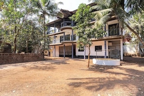 Exterior - Rustic Pvt 2bhk Villa w/ Fiber Net - Dar AlSalaam (Pilar)