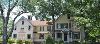 Ski Minutes Away & Pool Onsite