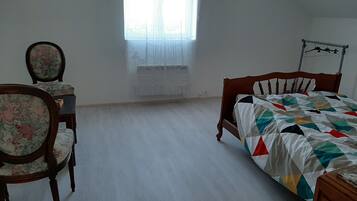 5 Schlafzimmer, kostenloses WLAN, Bettwäsche